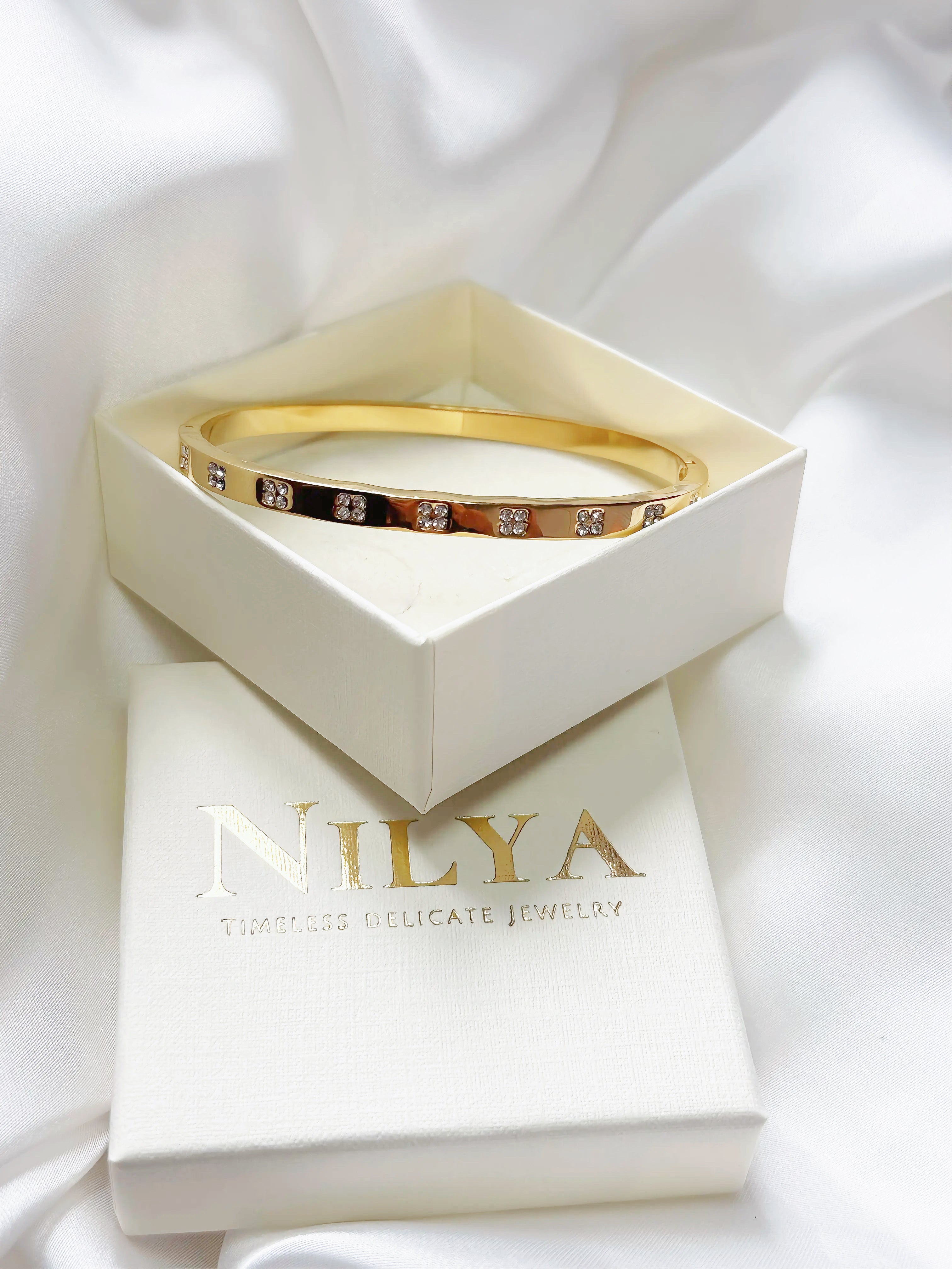 MAYA BANGLE